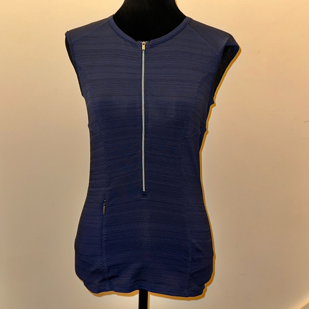ATHLETA CYCLING JERSEY SIZE XS NWOT